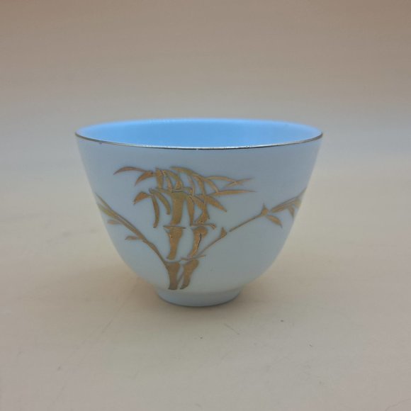 Set of Four White & Gold This is a set of 4 white cups for Tea Cups New Vintage - Picture 6 of 10